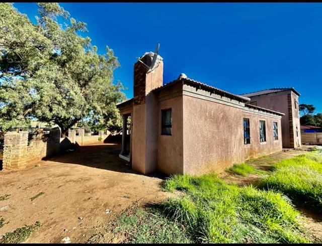 6 BEDROOM HOUSE FOR SALE IN VANDERBIJLPARK CW 6